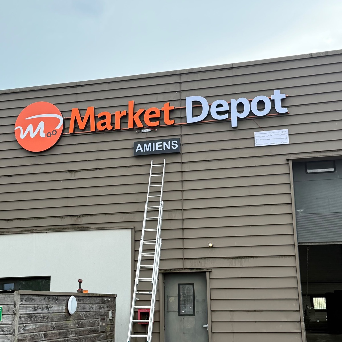 Enseigne – Market Depot Amiens