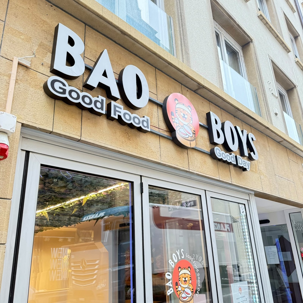 Lettres boîtiers – Bao Boys