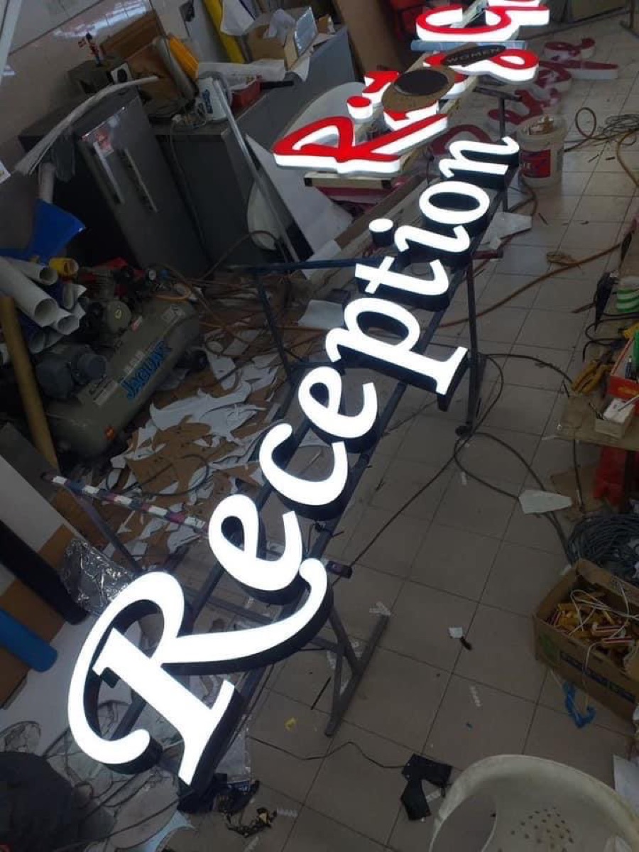 Lettres script – Atelier de fabrication