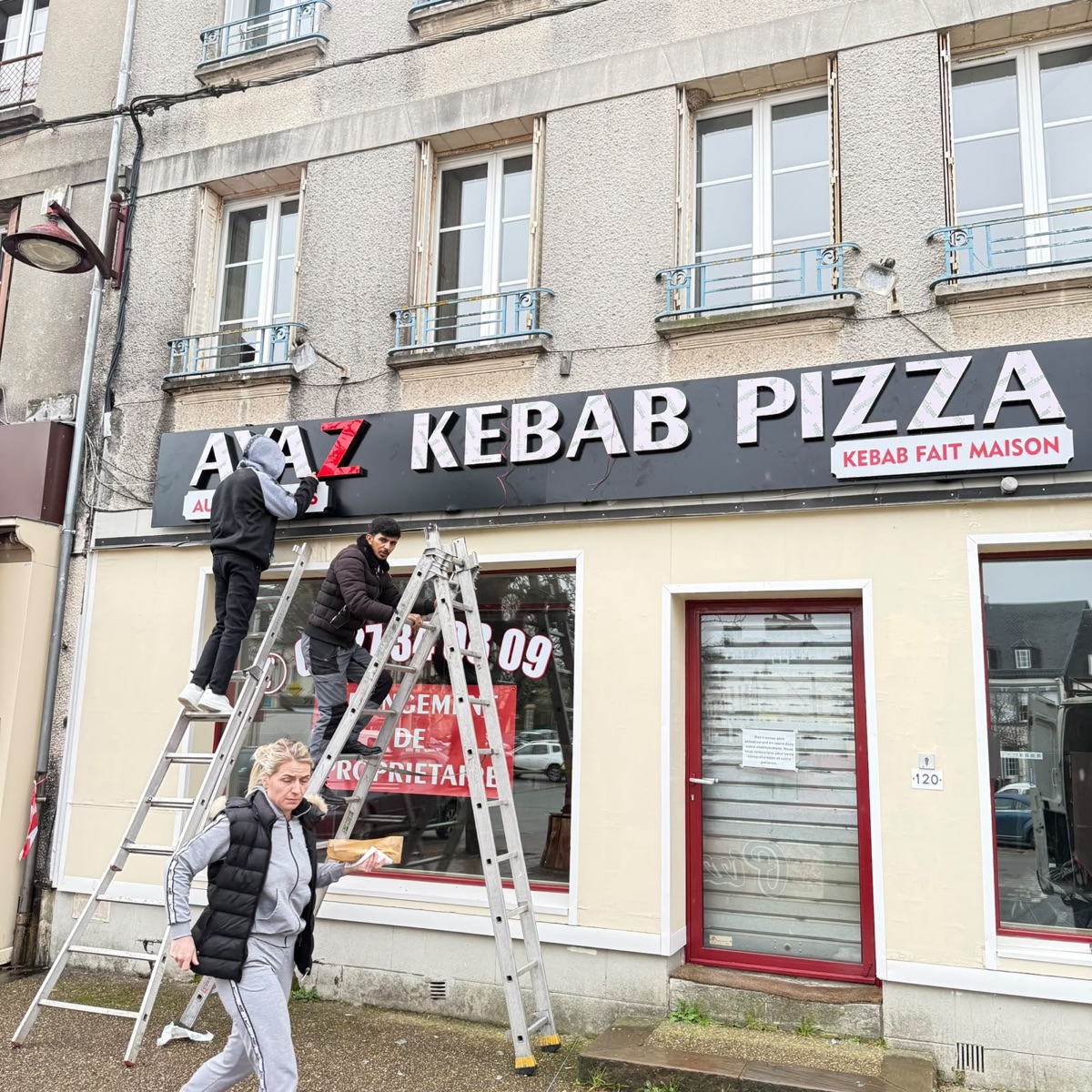 Pose enseigne – Kebab Pizza